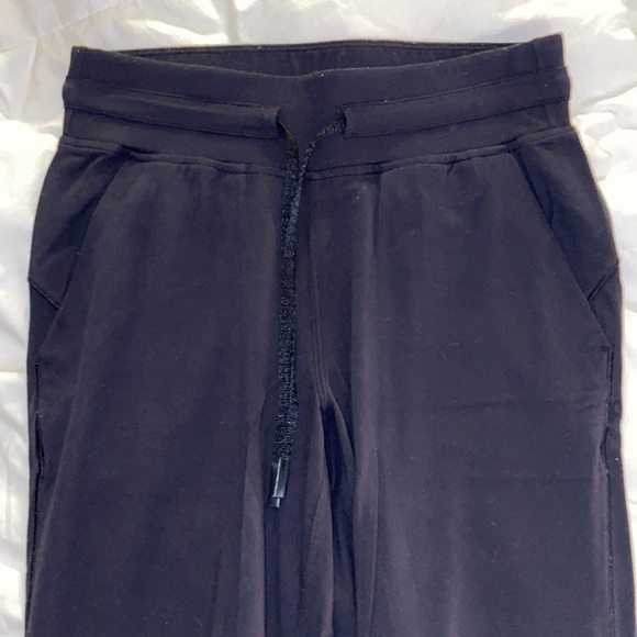 GUC ready to rulu joggers *hemmed for 5’4” - Picture 3 of 10
